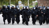  Десетки ранени при митингите в Кемниц 
