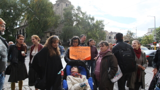 Осъдиха Фонда за лечение на деца заради отказ за лечение в чужбина