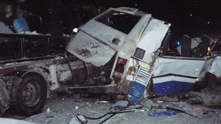 11 деца загинаха при катастрофа с автобус в Русия
