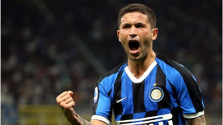 Халфът на Интер Стефано Сенси ще доиграе сезона в