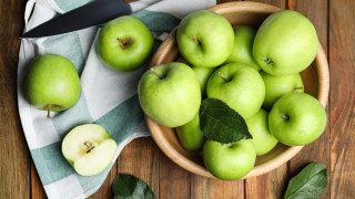 Поскъпване на храните и плодовете, спад при зеленчуците на борсите у нас