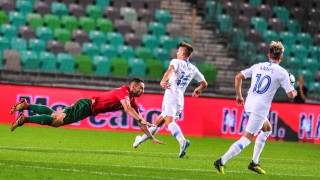 Трима от словенците аут за мача с България