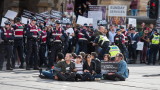 Премиерът на Австралия заклейми протести на вегани като "противоавстралийски"