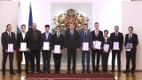 Д-р Васил Денчев получи голямата награда "Джон Атанасов" за 2017 г.