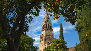 Когато мислим за най емблематичните забележителности на Испания вероятно Саграда Фамилия в