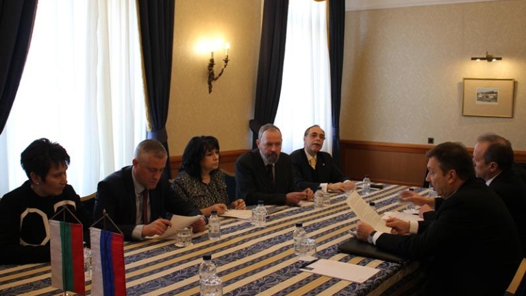 Българо-руската комисия обсъди проекта за газов хъб у нас