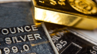 Унция злато достигна рекордните 126 унции сребро