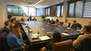 Българският футболен съюз и Българската професионална футболна лига организираха среща