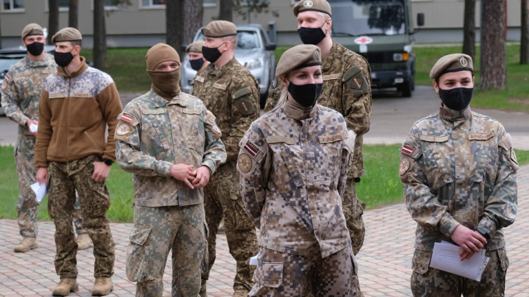 Латвия следва Литва и праща военни да пазят границата от мигранти 