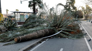 Силните бури в Испания Португалия Франция и Италия отнеха живота