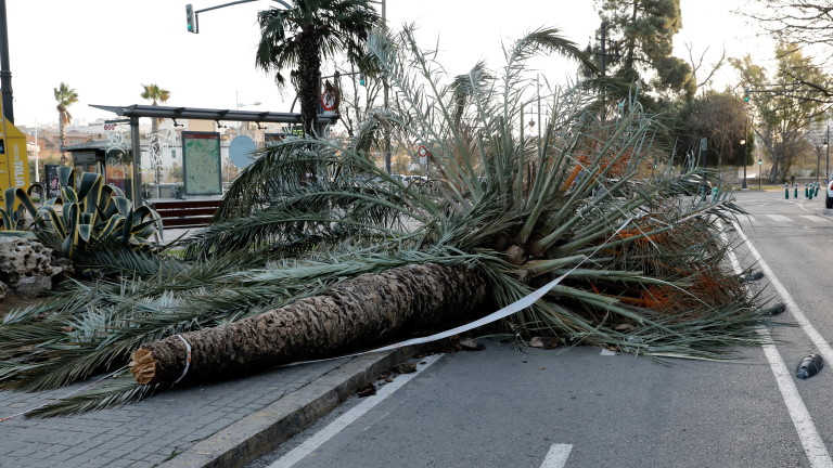Силните бури в Испания, Португалия, Франция и Италия отнеха живота