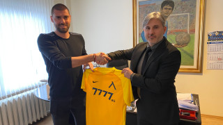 ПФК Левски подписа договор за две години и половина с