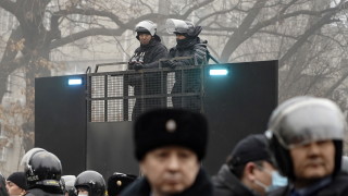 Жертвите сред казахстанските служители по сигурността са нараснали до 18