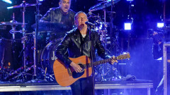 Брайън Адамс на 66