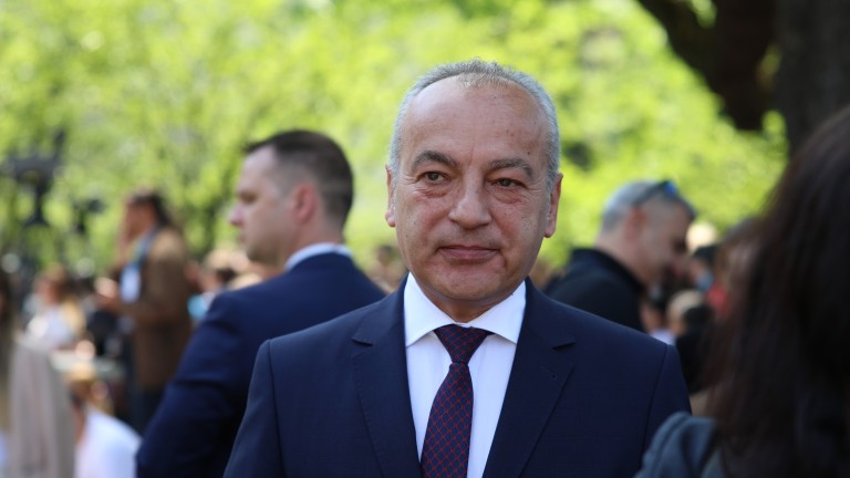 Служебният премиер Гълъб Донев призна, че е изненадан от предложението