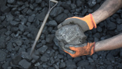 Китай драстично увеличи вноса на въглища през септември