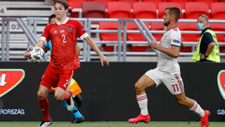 Халфът на унгарския национален отбор Филип Холендер заяви че очаква