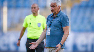 Десният халф бек на Локомотив София Галин Минков е готов