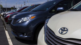 Японският автомобилен производител Toyota Motor Corp увеличи глобалните си продажби