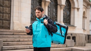 Популярната европейска платформа за доставки Wolt даде официален старт на