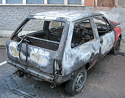 Подпалиха два автомобила в Ямбол 