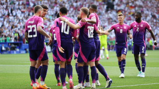 Фланелката за гостувания на националния отбор на Германия в розово