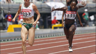 Тезджан Наимова се класира на 1/2-финалите  на 100 метра