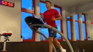 Нападателят на Байерн Мюнхен Роберт Левандовски почти сигурно ще бъде