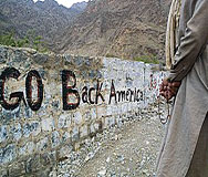 Атентат прекъсна маршрута на военни доставки за Афганистан