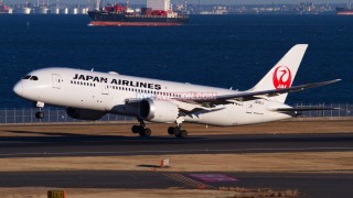 Боинг 777 кацна аварийно в Токио