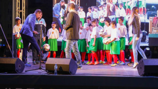 Хиляди софиянци и гости на столицата взеха участие в първата