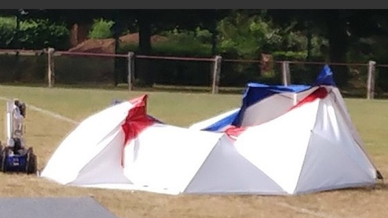 Мъж се взриви на футболно игрище в Белгия