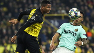 Рома обмисля да привлече защитника на Борусия Дортмунд Мануел Аканджи