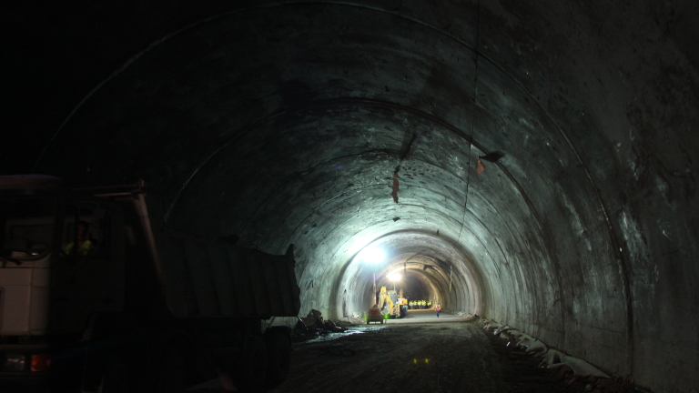 И днес е затворен тунел "Витиня" на АМ "Хемус"