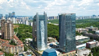 Последният спад идва в момент в който Поднебесната империя води