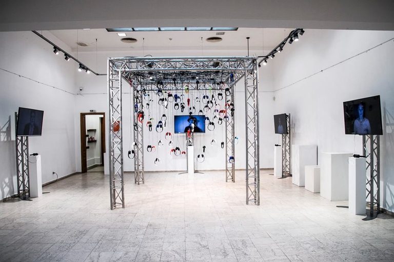 Арт инсталация за представянето на Storytel в България