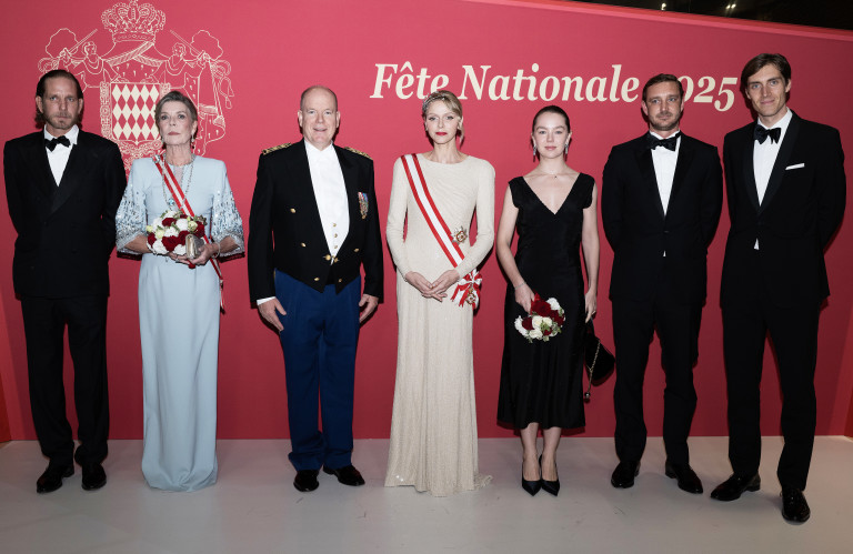 С други членове на кралското семейство на Монако