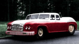 В средата на 50 те години се появяват едни от първите