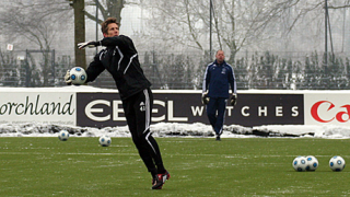 Ван дер Сар тренира с Аякс