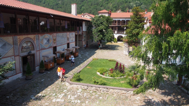 Синодът смени игумена на Бачковския манастир