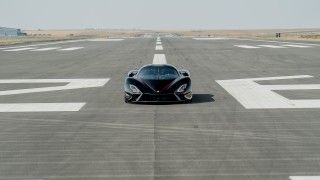 Новият най-бърз автомобил в серийно производство в света