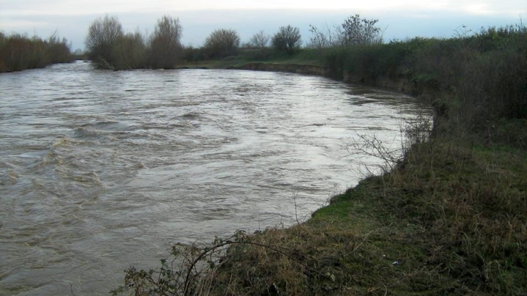 Прокуратурата проверява замърсените реки Марица и Пишманка