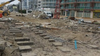 В Кранево негодуват срещу спорен строеж до плажа