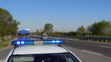  Тир опустоши патрулка на Автомагистрала 