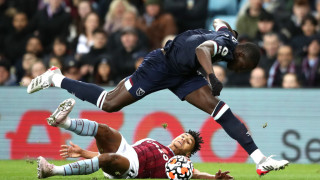 Стълб в защитата на Уест Хем ще е вън от терените за три месеца