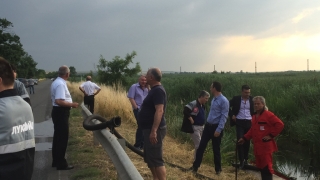 За разлив на петролни продукти край квартал Долно езерово в