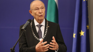 На официална церемония в Гранитна зала на Министерски съвет премиерът