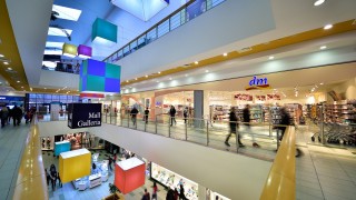 60 000 кв. м нови магазините в молове са отворени за половин година в България