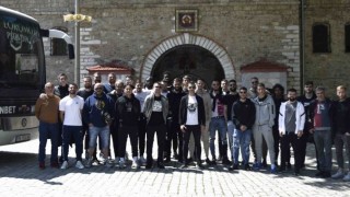Представителният отбор на Локомотив Пловдив посети Бачковския манастир Успение Богородично