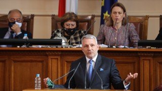 Хаджигенов: Логично е да поискаме третия мандат